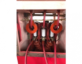 礦用(yòng)隔爆型移動變電(diàn)站(zhàn)用(yòng)永磁高(gāo)壓真空(kōng)開(kāi)關KBG-400-10Y